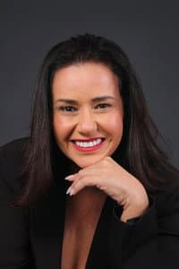 Haline Rosemberg in Última Noite