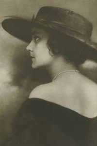 Sybill Morel in Marie d'Amour und ihre Liebhaber