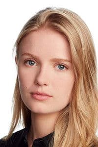 Hadley Robinson in Utopia