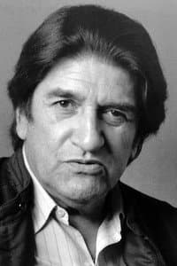 Carlos Carella in Sus ojos se cerraron y el mundo sigue andando