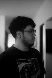 Axel Valenzuela in Mírame