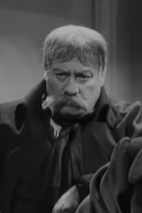 Léon Courtois in Un coup de téléphone