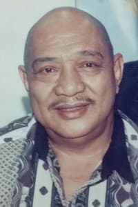 Larry Silva in Palibhasa Detektib