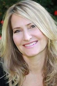 Allison Chase in Return of the Roller Blade Seven