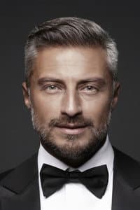 Selçuk Yapar in Aşk Üçgeni