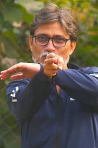 Nozzer Pardiwala in Listoo