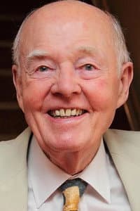 Ray Cooney in Wife Begins at 40