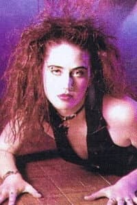 Ghetty Chasun in Distortion is a Woman