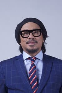 Lourd De Veyra in Ang Pagbabalik ni Max Buwaya