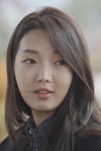 Cheon Yoo-ji in 젊은엄마 5