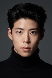 Choi Woo-sung in 간 떨어지는 동거