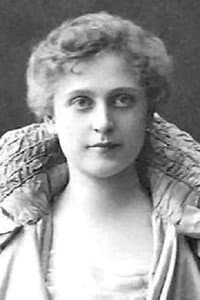 Effie Shannon in The Wiser Sex
