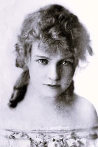 Isabel Rea in Dora Thorne