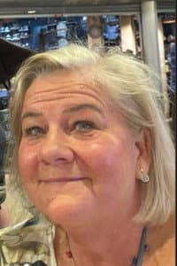 Åsa Lindgren in Partiledaren som klev ut ur kylan