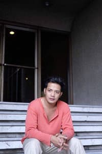 Angelo Hulip in Ang Nagliliyab na Kasaysayan ng Pamilya Dela Cruz