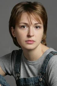 Anna Taratorkina in Мама выходит замуж