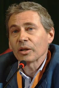 Alexander Stille in Berlusconi: Condemned to Win