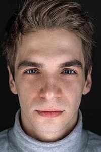 Daniil Vakhrushev in Vypusknoy
