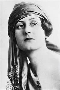 Marcia Manon in The Test of Honor