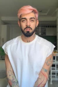 Peu Queiroga in Passou