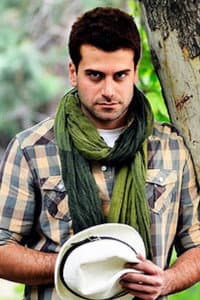 Roozbeh Hesari in Showmah