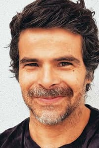 Miguel Costa in A Moral Conjugal