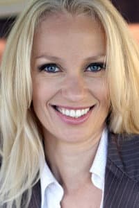 Annett Culp in Cover Me Girls