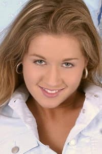 Sarah Blue in Share the Load 3
