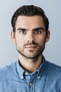 Henrik Thodesen in Tina & Bettina 2 - The Comeback