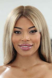 Lola Morena in Trans Massage 2