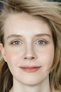 Polina Grishina in Мотыльки