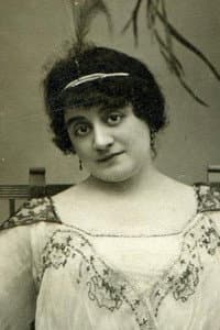 Rafaela Satorrés in Porque te vi llorar
