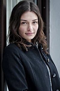 Sarah Horváth in Songs of Love and Hate