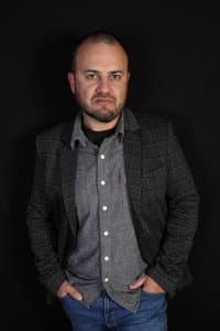 Julián Candón in Un Amor por Revelar