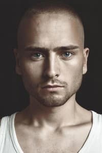 August Carter in Equinox