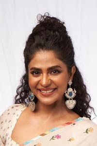 Poornima Indrajith in Cobalt Blue