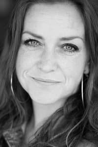 Linnea Deb in Inte Ett Riktigt Jobb