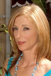 Dee Dee Derian in MILF Hunter 7