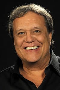 Dennis Carvalho in Ninguém Segura Essas Mulheres