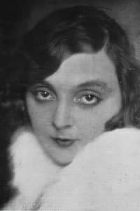 Nina Orlove in Romanetti