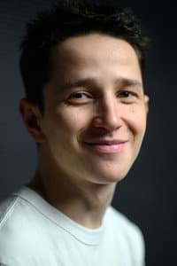 Matteo Salamone in Tout ça ne nous rendra pas Noël