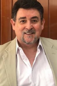 Óscar Bonfiglio in Que te Perdone Dios... Yo No