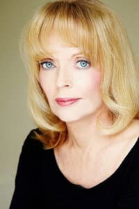 Belinda Giblin in Petersen