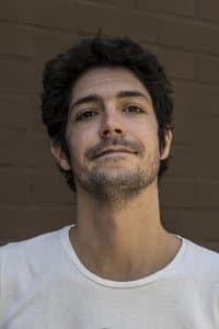 Julián Kartun in Ojalá vivas tiempos interesantes