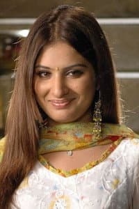 Gowri Munjal in Gopi Goda Meeda Pilli