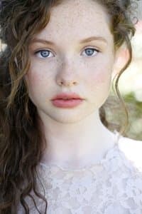 Zoe Colletti in Wildlife