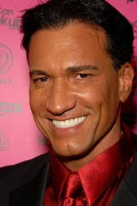Marco Banderas in All Raylene