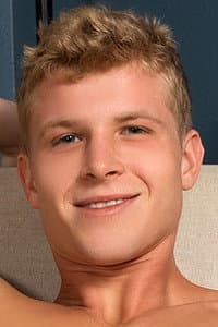 Thomas in Power Bottoms