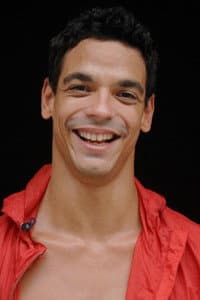 Fred Raposo in Un rubio