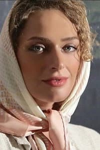 Negin Motazedi in Zendegi Dar Daste Tamir